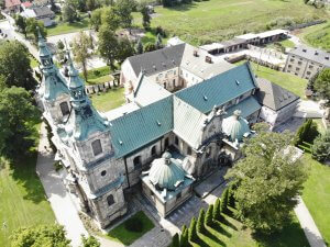 Klasztor oo. Cystersów w Jędrzejowie - zdjęcie z drona
