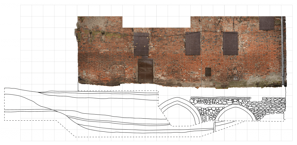 Widok ściany Kościoła ewangelickiego Kripplein Christi we Wschowie - ortofotoplan i rysunek z badań archeologicznych